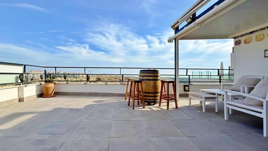 Ático de 2 dormitorios en Alicante, España No. 1630 № 9