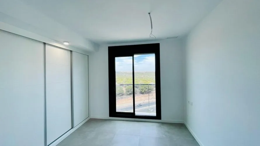 Apartamento de 2 dormitorios en Dehesa De Campoamor, España No. 1323 № 16