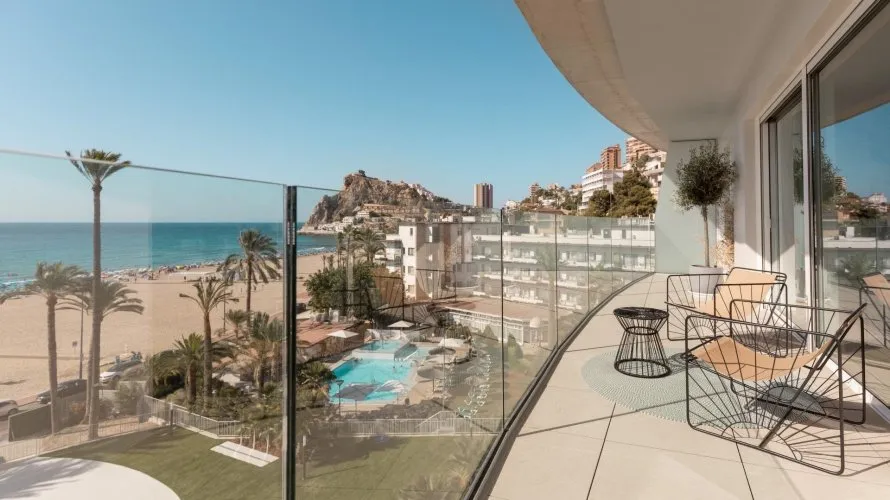Apartamento de 2 dormitorios en Benidorm, España No. 1310 № 9