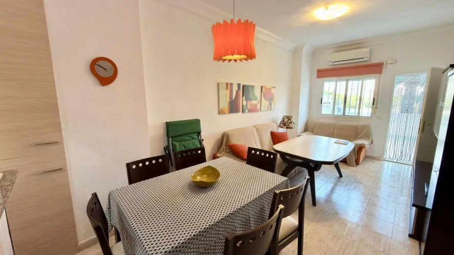 Apartamento de 2 dormitorios en Villajoyosa, España No. 1706 № 12