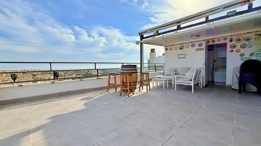 Ático de 2 dormitorios en Alicante, España No. 1630 № 8