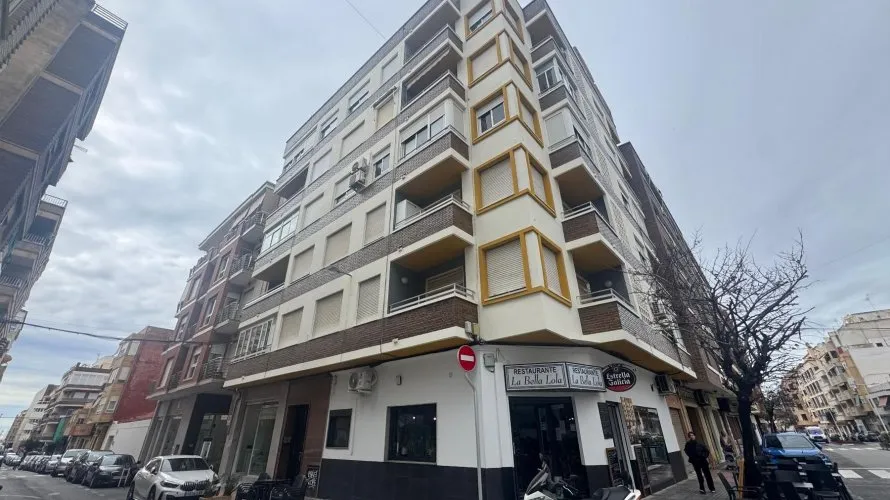 Apartamento de 111m² en Torrevieja, España No. 1637