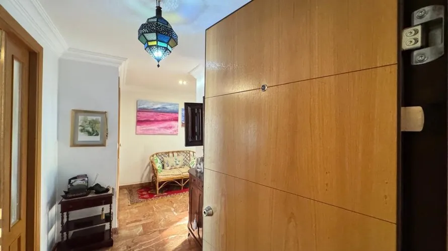 Apartamento de 4 dormitorios en Torrevieja, España No. 1134 № 25