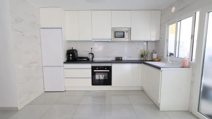 Apartamento de 3 dormitorios en Torrevieja, España No. 1735 № 11
