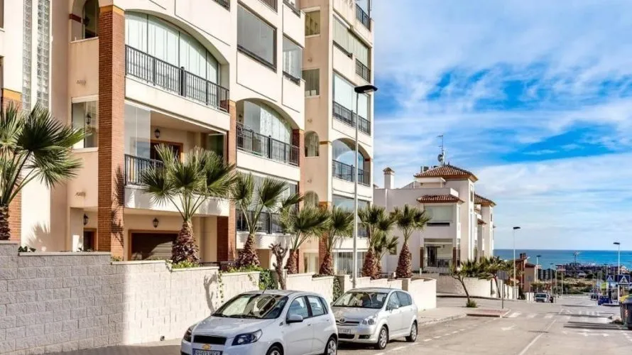 Apartamento de 3 dormitorios en Guardamar del Segura, España No. 1378 № 13