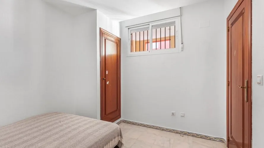 Apartamento de 2 dormitorios en Torrevieja, España No. 1684 № 21