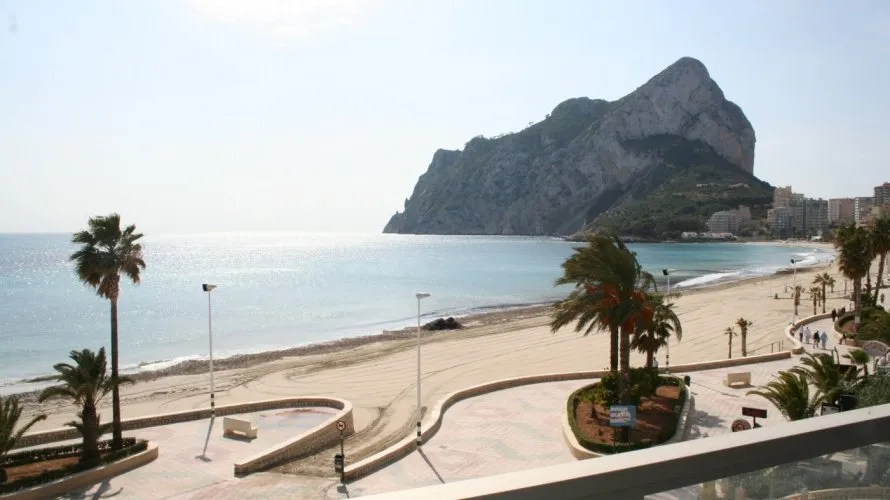 Apartamento de 3 dormitorios en Calpe, España No. 1238 № 6