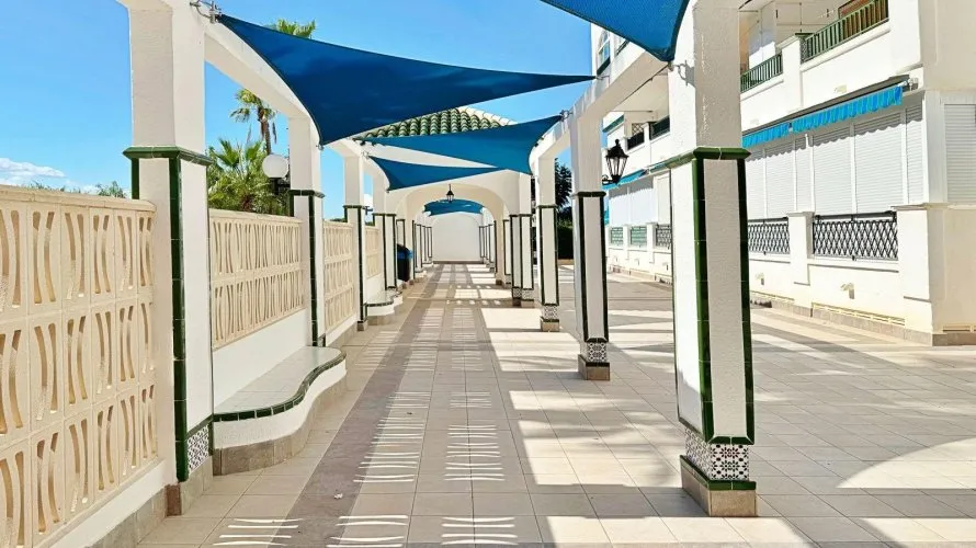 Apartamento de 1 dormitorio en Torrevieja, España No. 1629 № 4