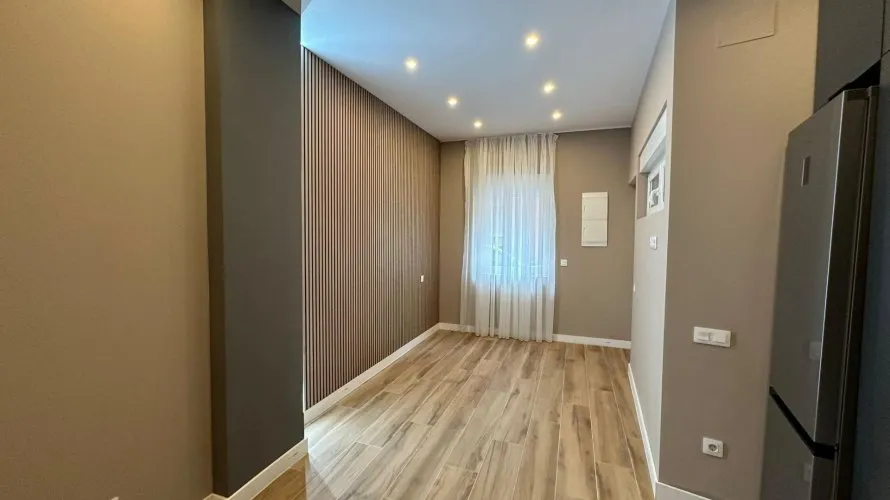 Apartamento de 4 dormitorios en Alicante, España No. 1334 № 2