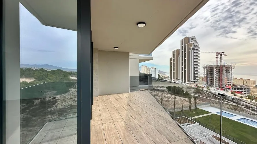 Apartamento de 2 dormitorios en Benidorm, España No. 1308 № 16