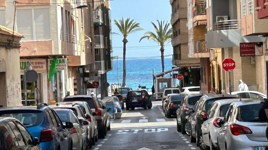 Apartamento de 3 dormitorios en Torrevieja, España No. 1704 № 25