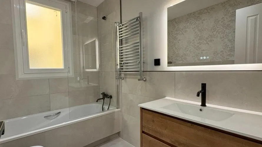 Apartamento de 2 dormitorios en Madrid, España No. 1643 № 21