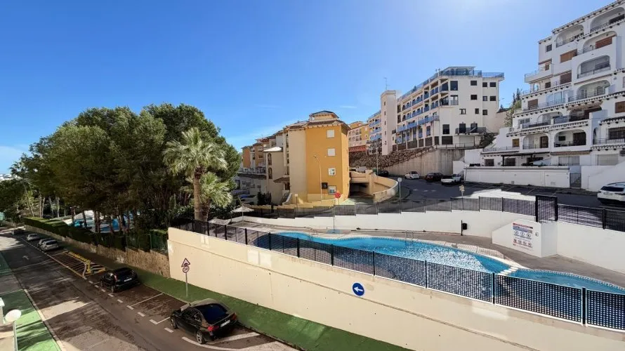Apartamento de 2 dormitorios en Dehesa De Campoamor, España No. 1164 № 8