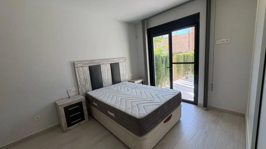 Apartamento de 2 dormitorios en Villamartin, España No. 1613 № 20