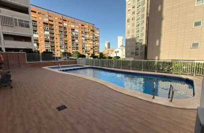 Apartamento de 2 dormitorios en Villajoyosa, España No. 1698