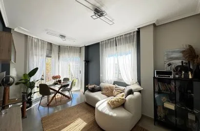 Apartamento de 3 dormitorios en Nueva Torrevieja, España No. 1880