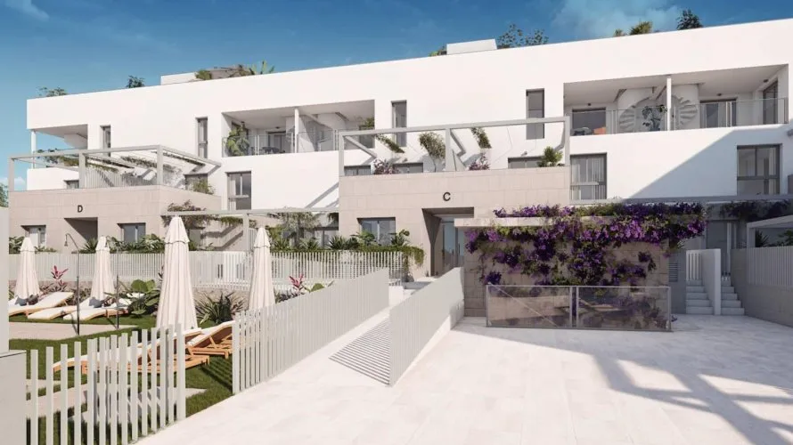 Apartamento de 3 dormitorios en Ibiza, España No. 1859 № 2