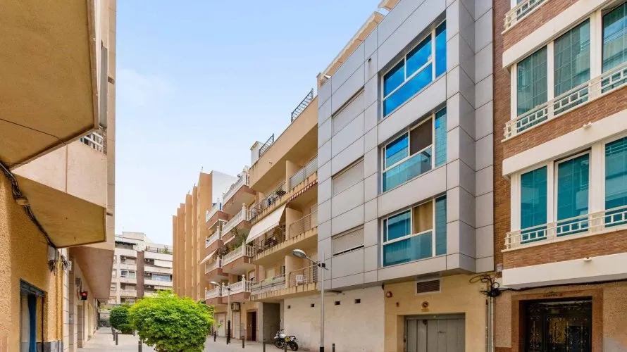 Ático de 3 dormitorios en Torrevieja, España No. 1808 № 16
