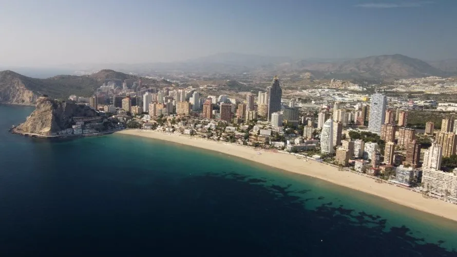 Apartamento de 2 dormitorios en Benidorm, España No. 1814 № 7