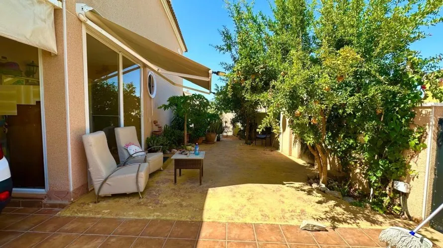 Apartamento de 4 dormitorios en La Regia, España No. 1871 № 10