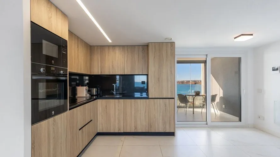 Apartamento de 2 dormitorios en Torrevieja, España No. 1873 № 11