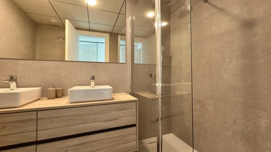 Apartamento de 2 dormitorios en Finestrat, España No. 1830 № 18