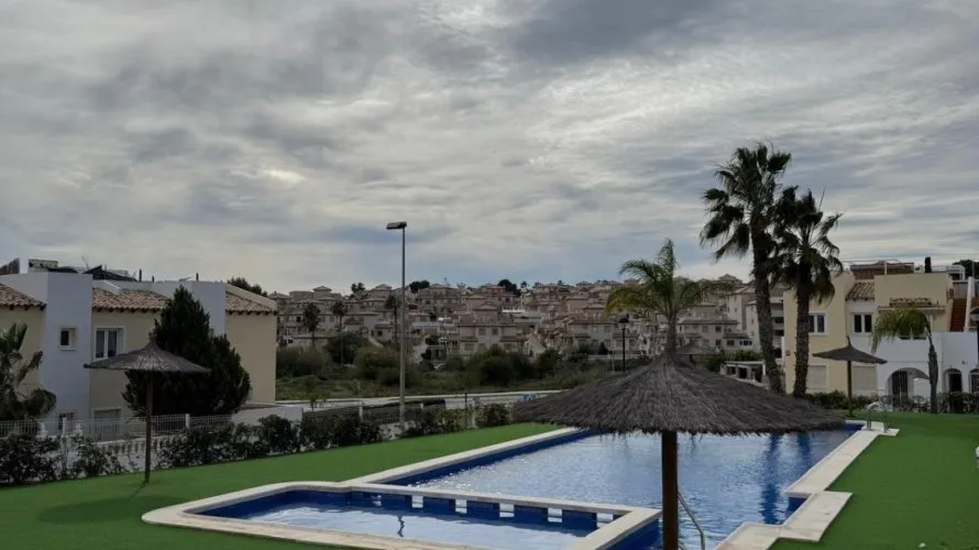 Apartamento de 2 dormitorios en Campoamor, España No. 1872 № 18