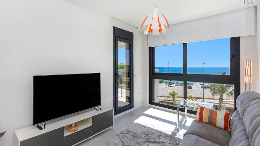 Apartamento de 2 dormitorios en Torre de la Horadada, España No. 1806 № 9