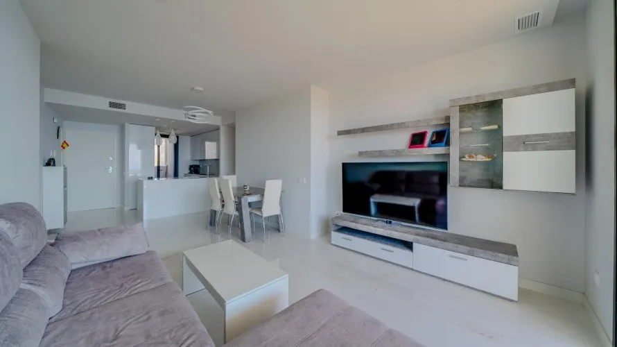 Apartamento de 2 dormitorios en Benidorm, España No. 1814 № 12