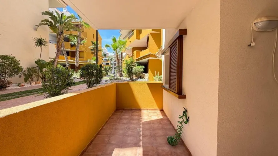 Apartamento de 3 dormitorios en Torrevieja, España No. 1882 № 27