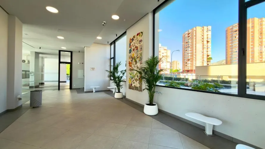 Apartamento de 3 dormitorios en Benidorm, España No. 1782 № 4