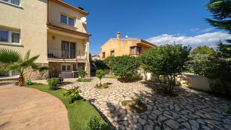 Apartamento de 5 dormitorios en San Martín de Valdeiglesias, España No. 1870 № 14