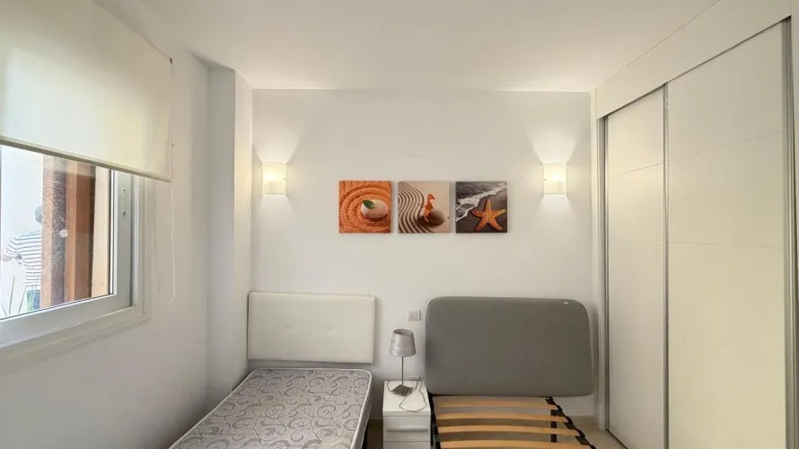 Apartamento de 3 dormitorios en Torrevieja, España No. 1882 № 6