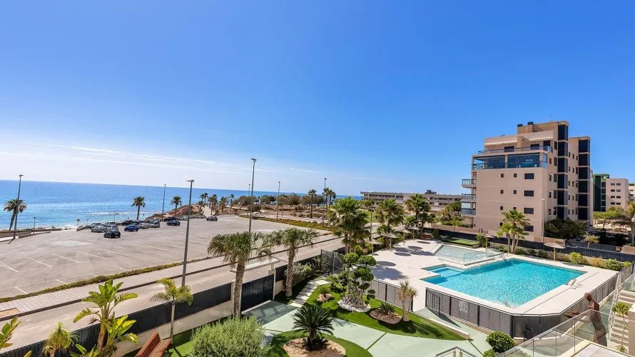 Apartamento de 2 dormitorios en Torre de la Horadada, España No. 1806 № 22