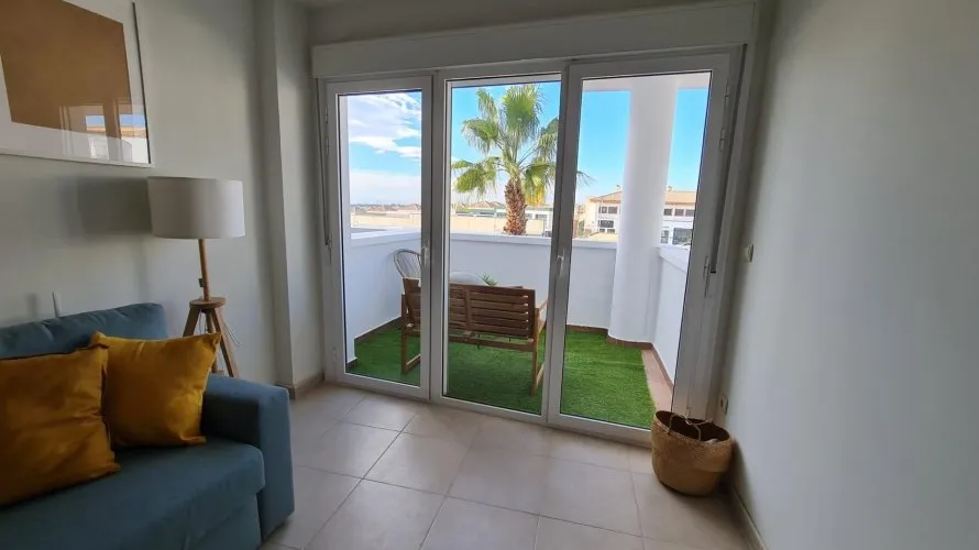 Apartamento de 2 dormitorios en Alicante, España No. 1833 № 5