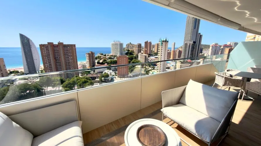 Apartamento de 3 dormitorios en Benidorm, España No. 1782 № 24
