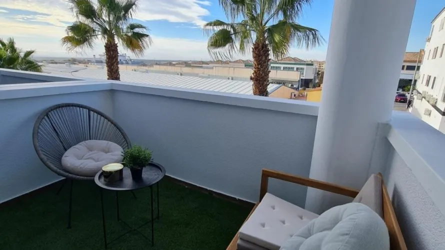 Apartamento de 2 dormitorios en Alicante, España No. 1833 № 7