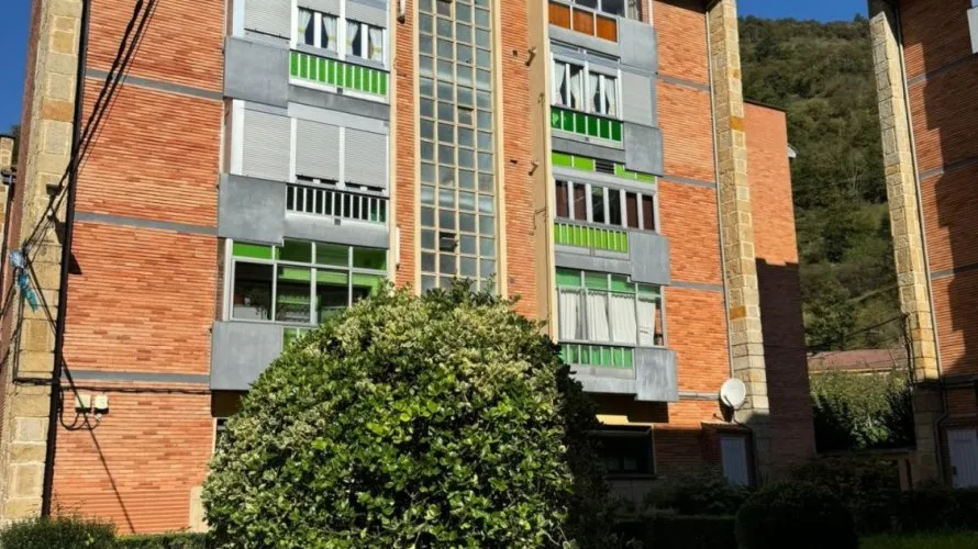 Apartamento de 55m² en Aller, España No. 2187 № 6