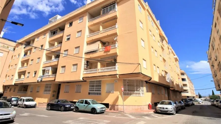Apartamento de 1 dormitorio en Torrevieja, España No. 2258 № 11