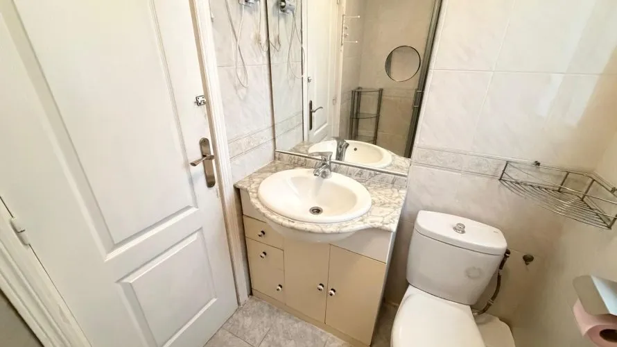 Apartamento de 1 dormitorio en Torrevieja, España No. 2217 № 16