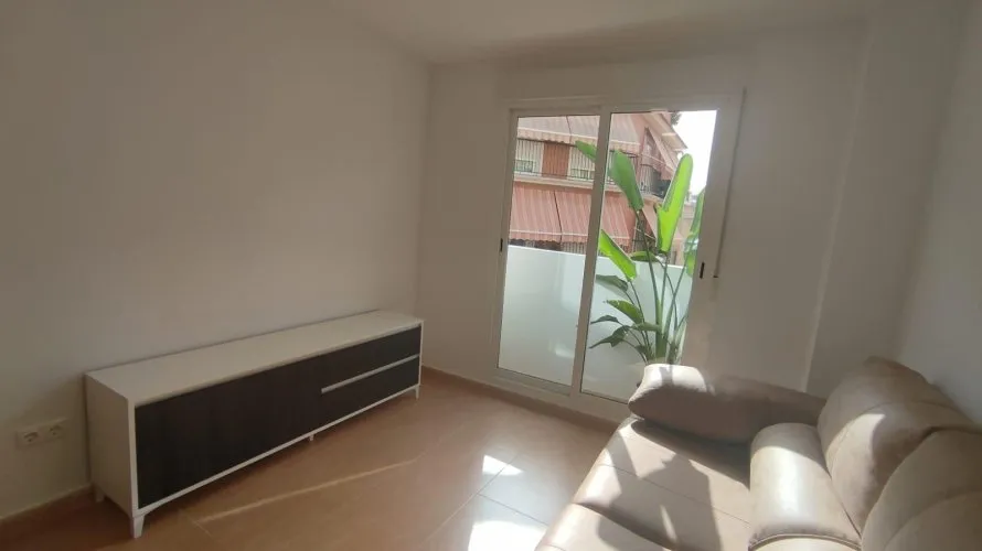 Apartamento de 2 dormitorios en Alicante, España No. 2082 № 8