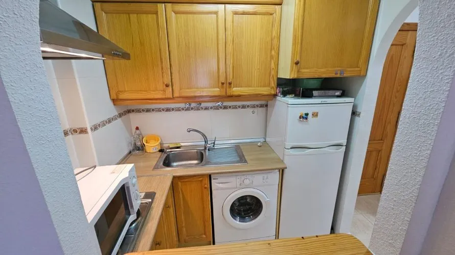 Apartamento de 1 dormitorio en Torrevieja, España No. 2304 № 9