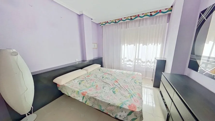 Apartamento de 4 dormitorios en Torrevieja, España No. 2042 № 23