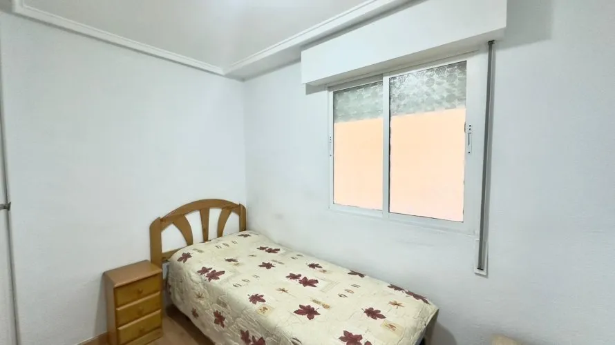 Apartamento de 2 dormitorios en Torrevieja, España No. 2255 № 13