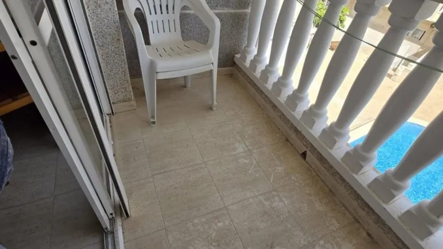 Apartamento de 1 dormitorio en Torrevieja, España No. 2304 № 16