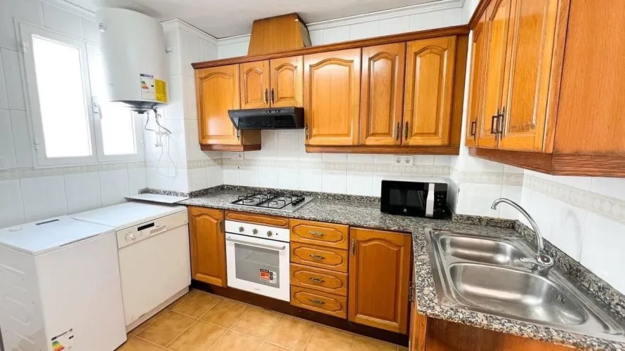 Apartamento de 2 dormitorios en Sagunto, España No. 2330 № 2