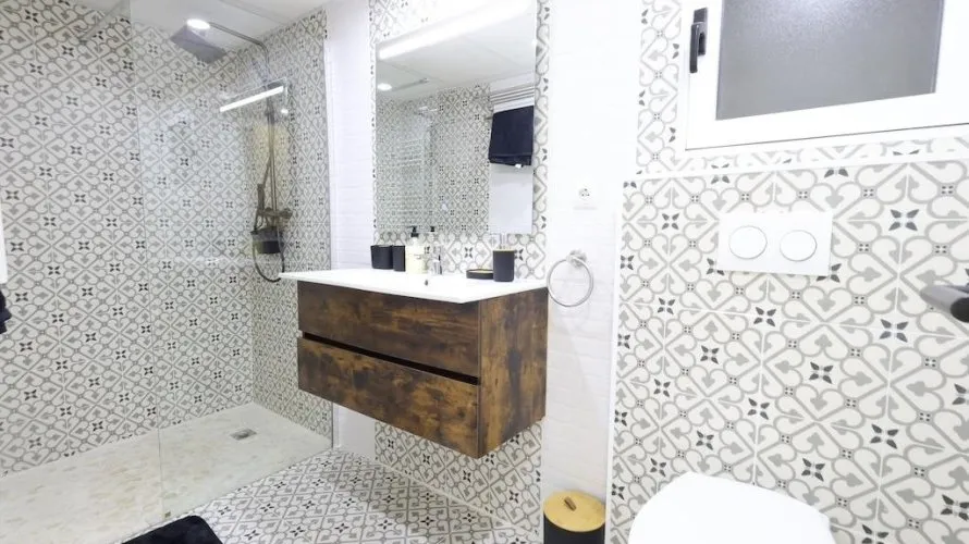 Apartamento de 4 dormitorios en Torrevieja, España No. 1999 № 9