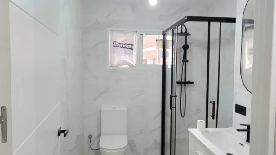 Apartamento de 2 dormitorios en Mieres, España No. 2318 № 26