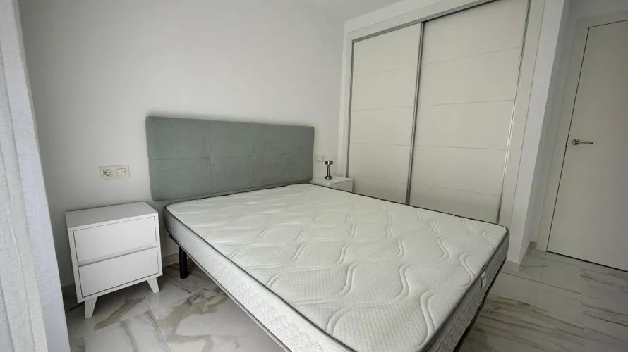 Apartamento de 1 dormitorio en Torrevieja, España No. 2370 № 13