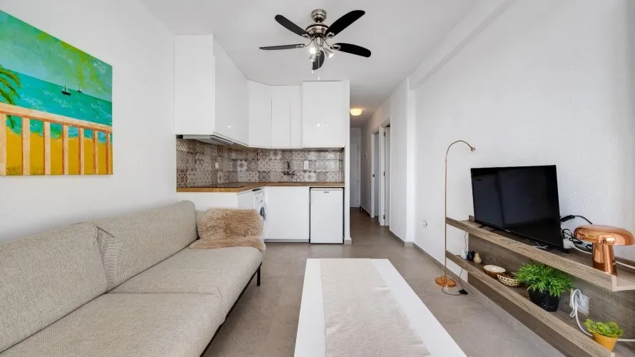 Apartamento de 1 dormitorio en Torrevieja, España No. 2290 № 17